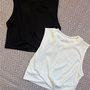 Cider Ribbed Cropped Tanks — Black & White Set